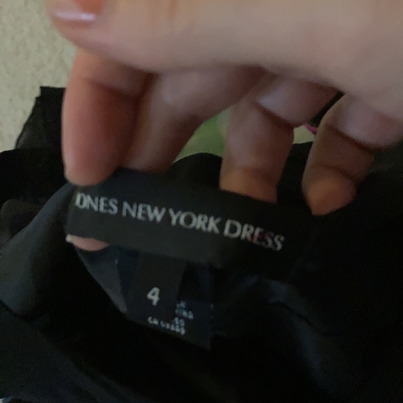 Silk dress Jones New York, size 4. New without tag - Picture 2 of 8